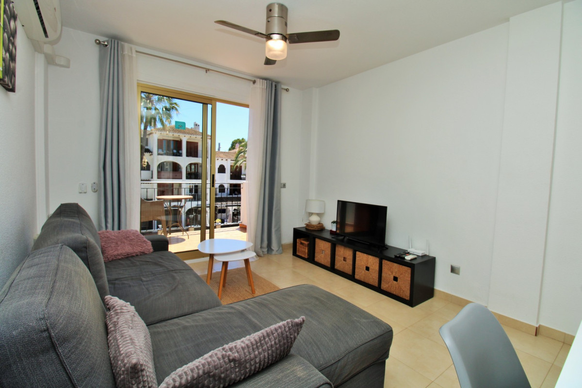 Resale - Apartment  - Villamartin