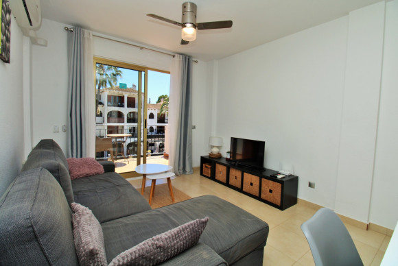 Resale - Apartment  - Villamartin
