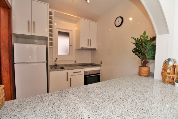 Resale - Apartment  - Villamartin
