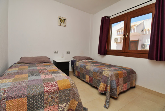 Resale - Apartment  - Villamartin