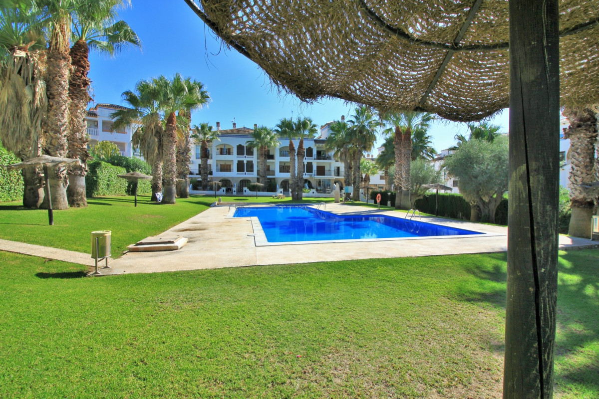 Resale - Apartment  - Villamartin