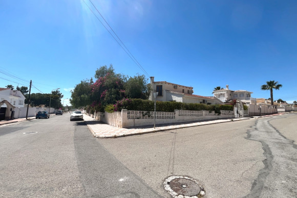 Reventa - Detached Villa - Ciudad Quesada - Central Quesada