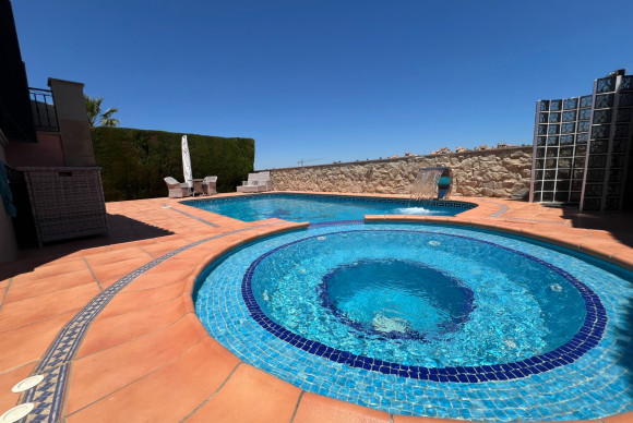 Herverkoop - Villa - Algorfa - La Finca Golf Resort