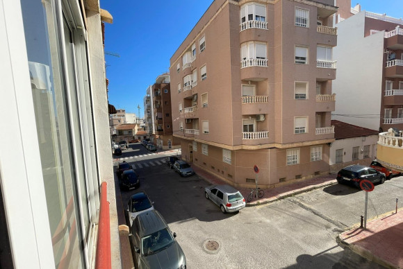Herverkoop - Studio - Torrevieja - Centro