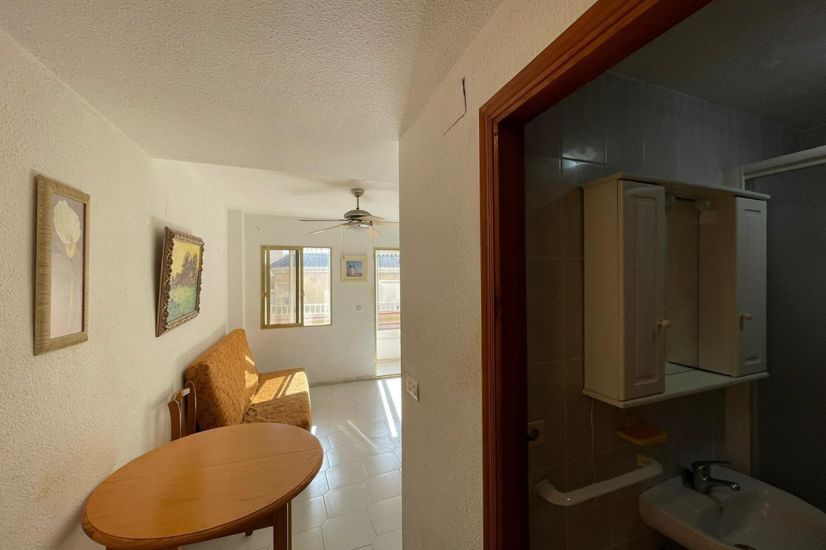 Herverkoop - Studio - Torrevieja - Centro