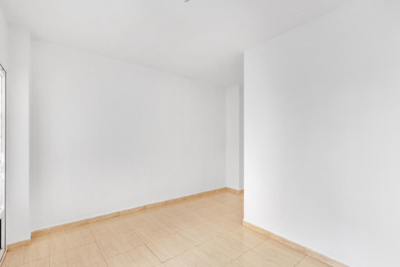 Herverkoop - Appartement  - Torrevieja - Puerto Deportivo