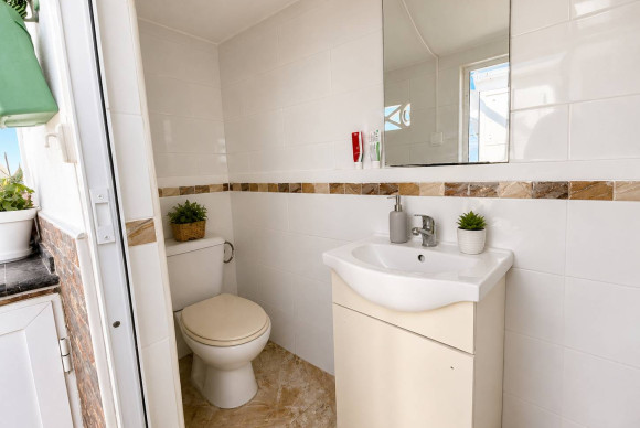 Resale - Bungalow - Torrevieja
