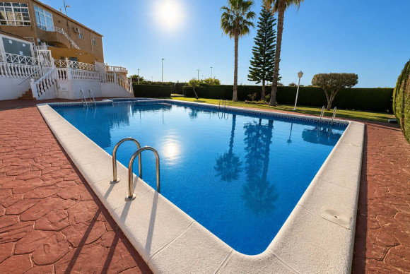 Resale - Bungalow - Torrevieja