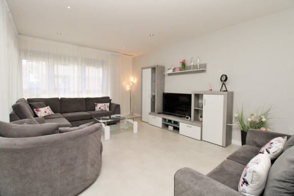 Reventa - Apartamento / piso - Villamartin - Los Dolses