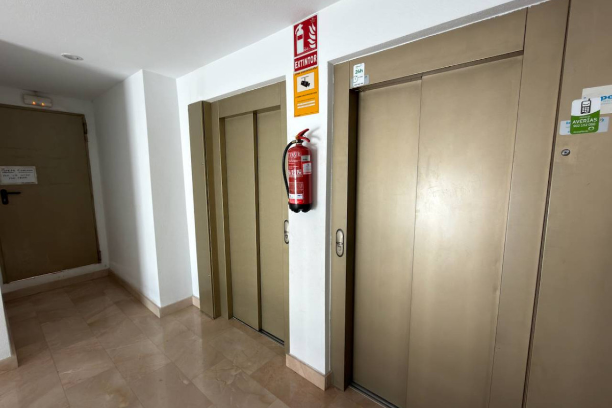 Herverkoop - Appartement  - Almoradi - Almoradi - Town