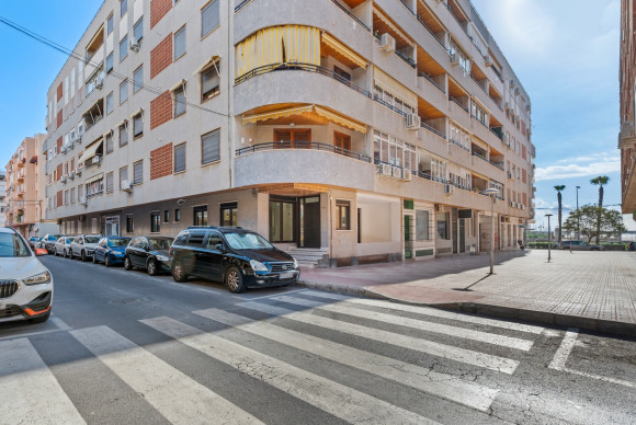 Herverkoop - Appartement  - Torrevieja - Playa Acequion