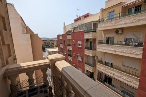 Reventa - Apartamento / piso - Torrevieja - El molino