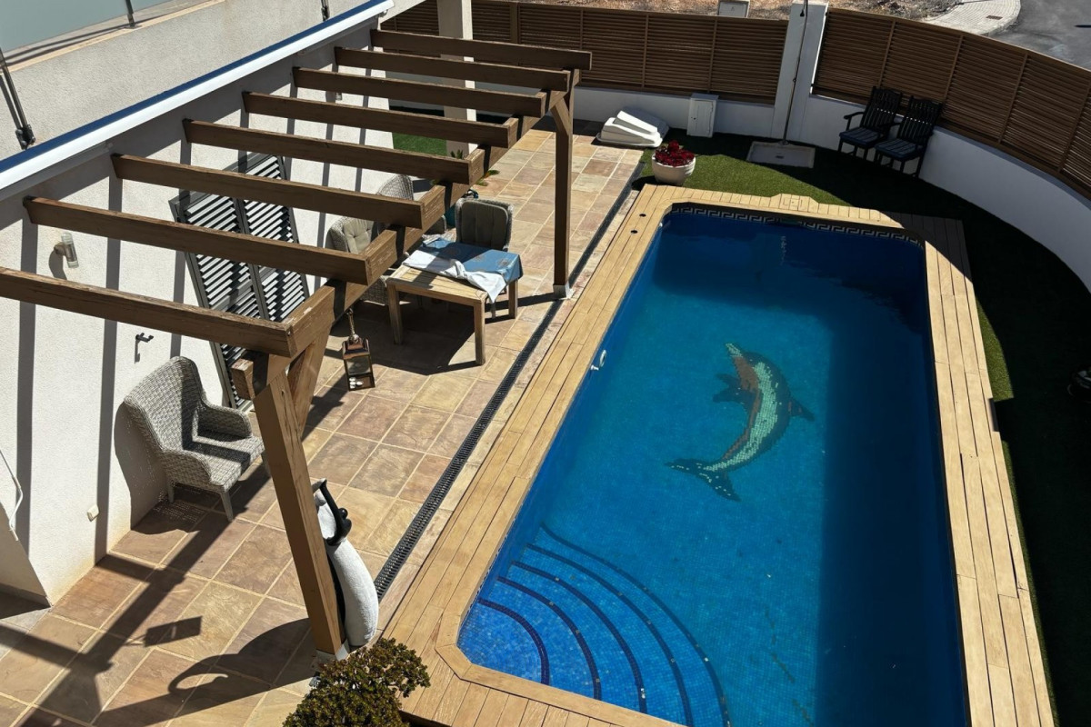 Resale - Detached Villa - Cox - Cox - Country