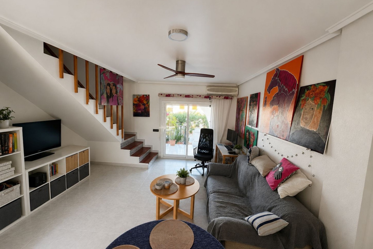 Resale - Townhouse - Ciudad Quesada - Altos de Quesada