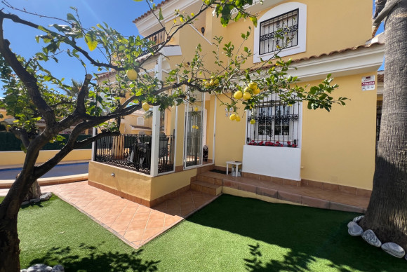 Herverkoop - Vrijstaande Villa - Orihuela Costa - Los Dolses