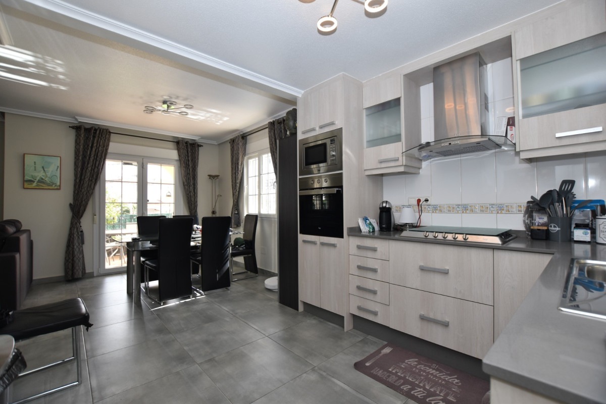Herverkoop - Villa - Orihuela Costa - Los Dolses