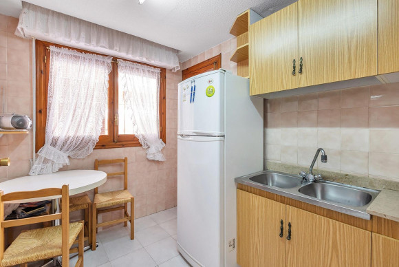 Herverkoop - Appartement  - Torrevieja - Estacion de autobuses