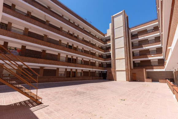 Herverkoop - Appartement  - Torrevieja - Estacion de autobuses