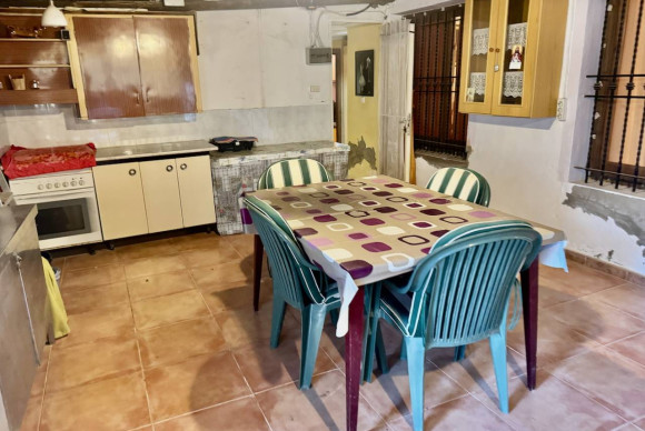 Resale - Finca / Country Property - Guardamar del Segura