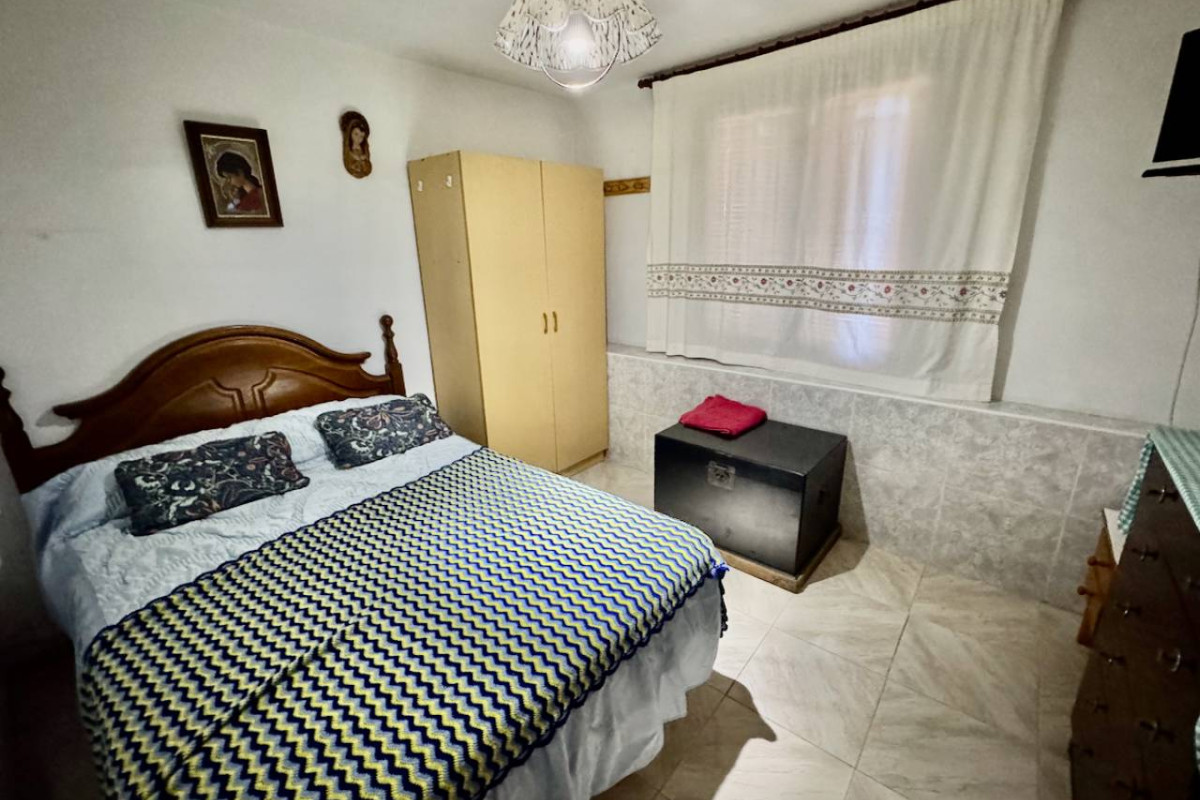 Resale - Finca / Country Property - Guardamar del Segura