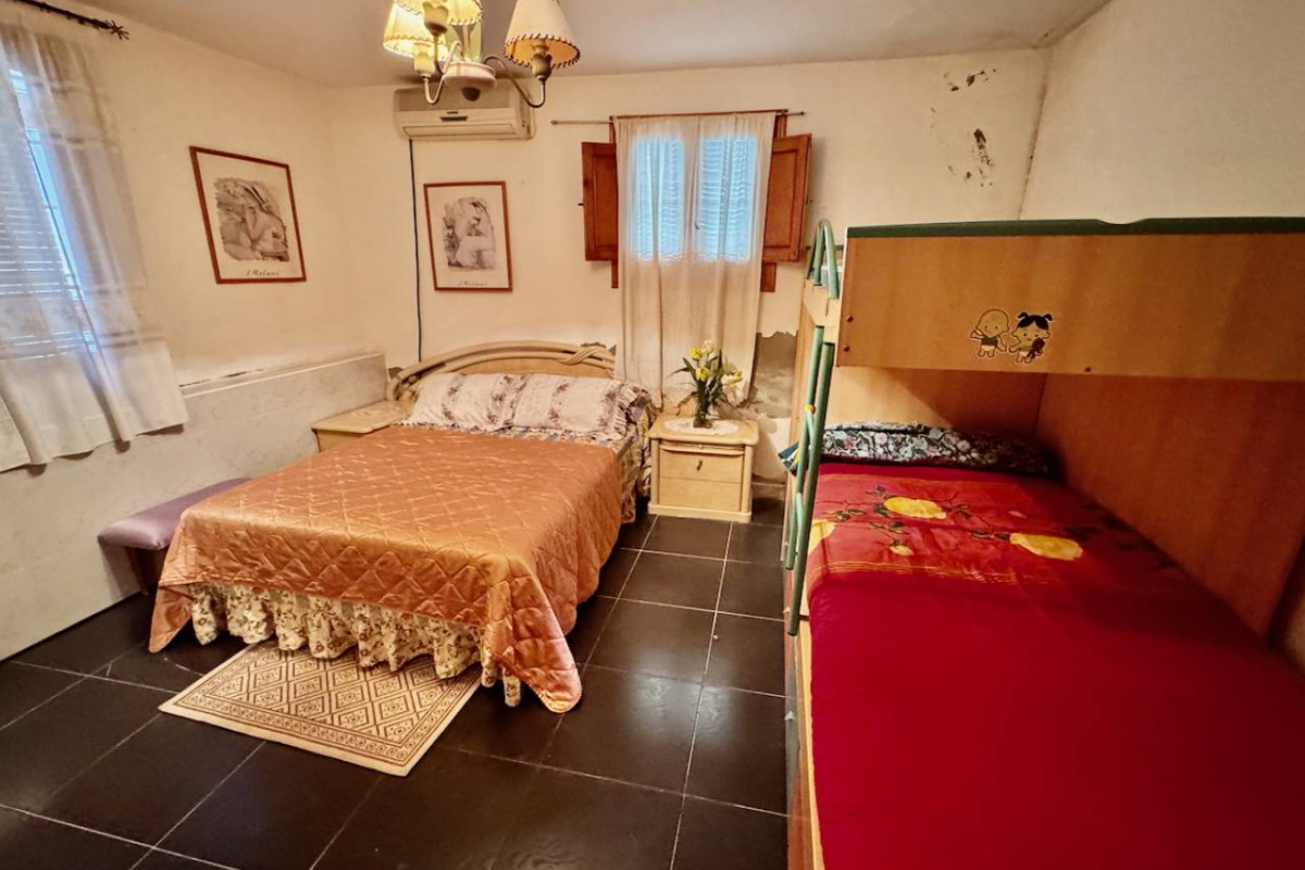 Resale - Finca / Country Property - Guardamar del Segura