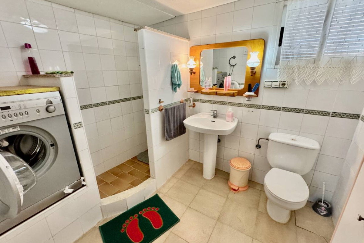 Resale - Finca / Country Property - Guardamar del Segura