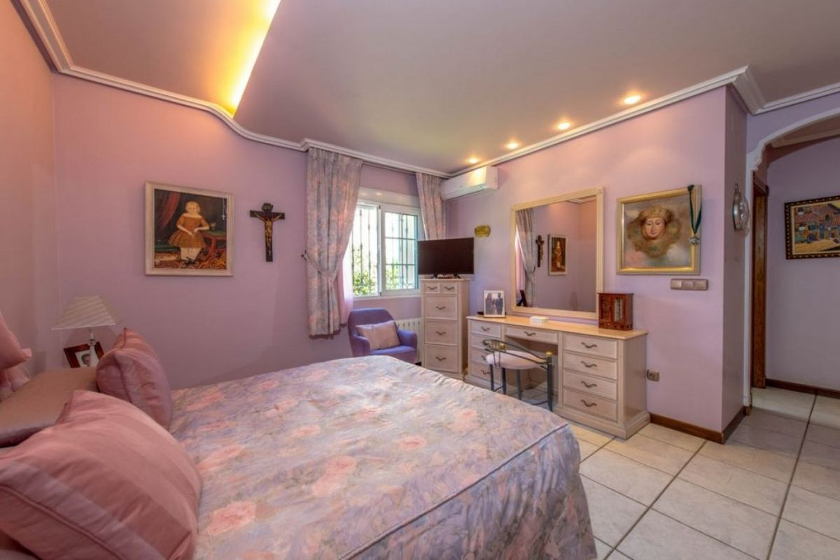 Herverkoop - Villa - Torrevieja - La Mata