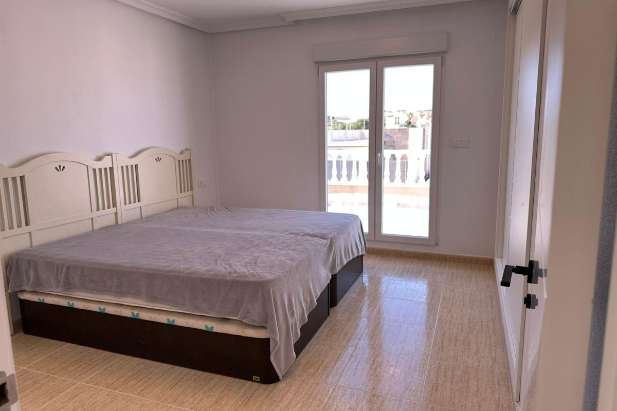 Revente - House - Torrevieja - VILLAMARTIN