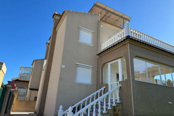 Revente - House - Torrevieja - VILLAMARTIN