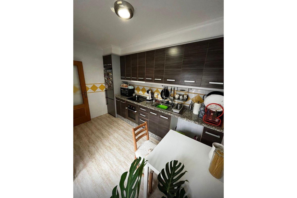 Resale - House - Redován - PUEBLO