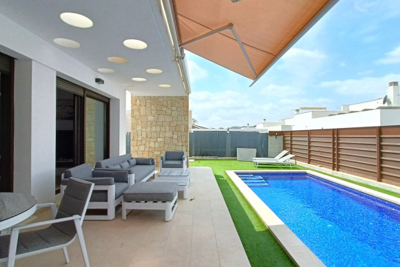 Revente - Detached Villa - Los Montesinos - Entre Naranjos / Vistabella Golf