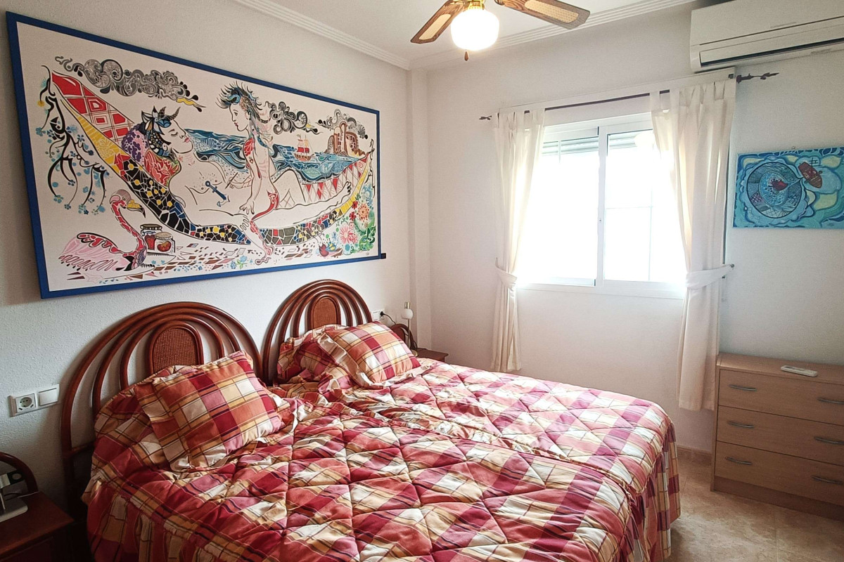 Resale - Apartment  - Orihuela Costa - Villamartin