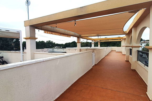 Resale - Apartment  - Orihuela Costa - Villamartin
