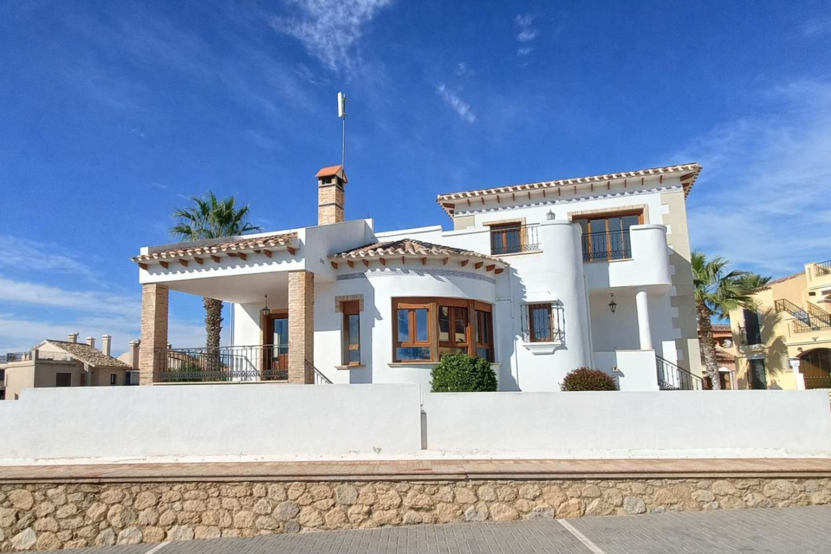 Herverkoop - Vrijstaande Villa - Algorfa - La Finca Golf Resort