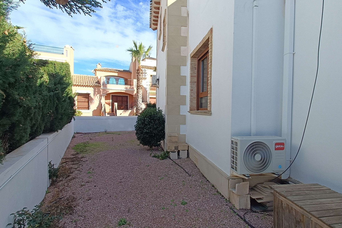 Herverkoop - Vrijstaande Villa - Algorfa - La Finca Golf Resort