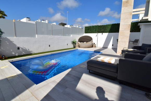 Resale - Detached Villa - Orihuela Costa - Lomas de Cabo Roig