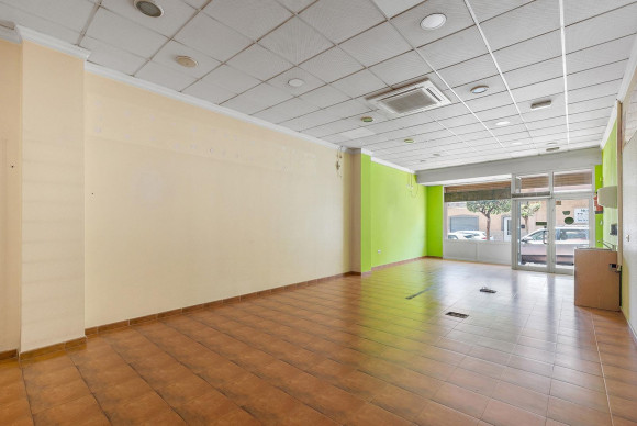 Revente - Commercial for sale - Torrevieja - Centro
