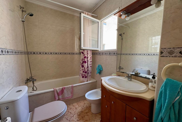 Herverkoop - Appartement  - Torrevieja - Estacion de autobuses