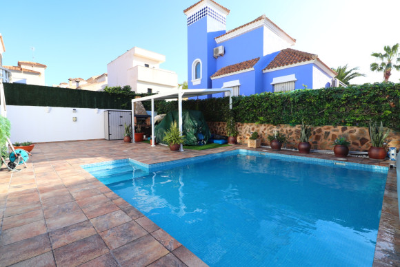 Herverkoop - Vrijstaande Villa - Orihuela Costa - Villamartin
