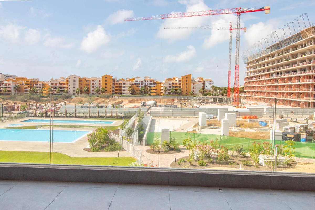 Resale - Apartment  - Torrevieja - Punta prima