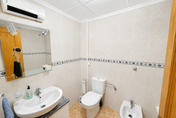Herverkoop - Appartement  - Torrevieja - Estacion de autobuses