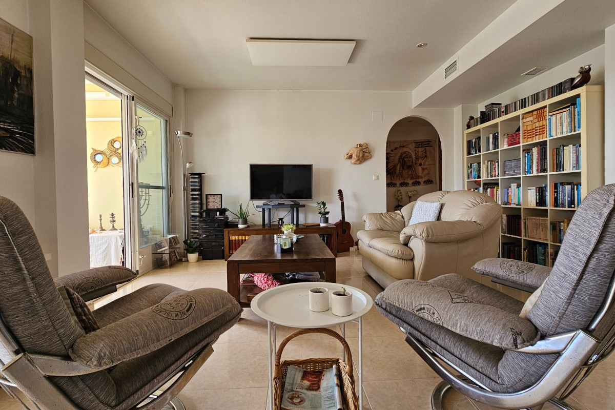 Reventa - Detached Villa - La Marina - La Marina - Urbanization