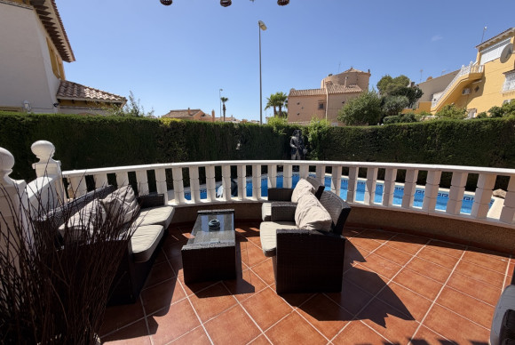 Herverkoop - Vrijstaande Villa - Orihuela Costa - Villamartin