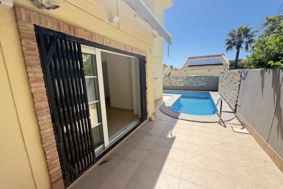 Herverkoop - Vrijstaande Villa - Orihuela Costa - Las Ramblas