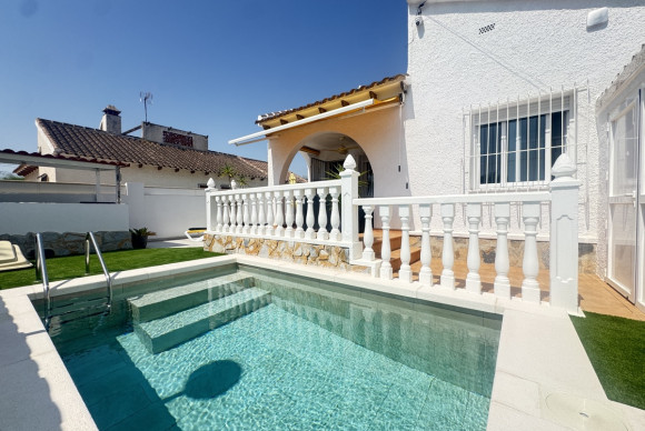 Herverkoop - Vrijstaande Villa - Orihuela Costa - Villamartin
