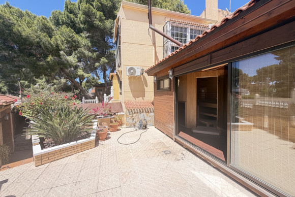 Herverkoop - Vrijstaande Villa - Torrevieja - Los Balcones