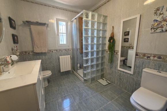 Herverkoop - Vrijstaande Villa - Torrevieja - Los Balcones