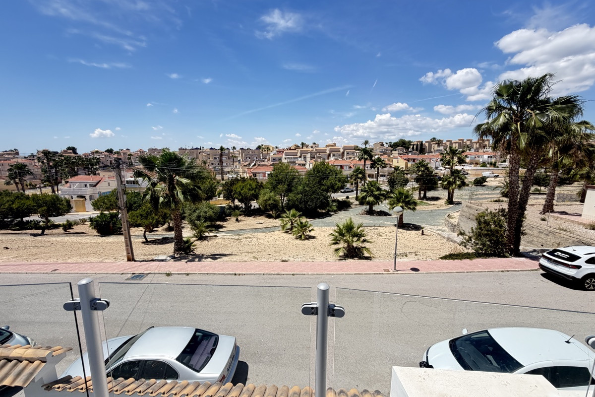 Herverkoop - Vrijstaande Villa - Orihuela Costa - Villamartin