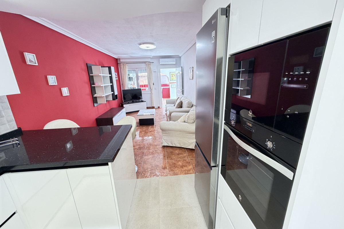 Resale - Bungalow - San Miguel de Salinas - San Miguel - Town