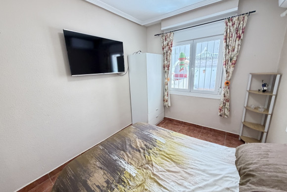 Resale - Bungalow - San Miguel de Salinas - San Miguel - Town